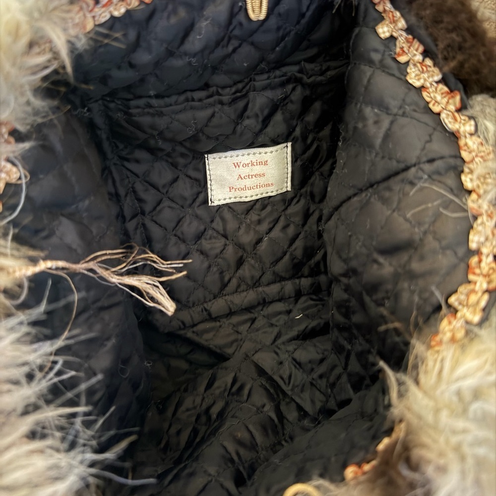 Faux Fur Handbag working actress production - Picture 3 of 5